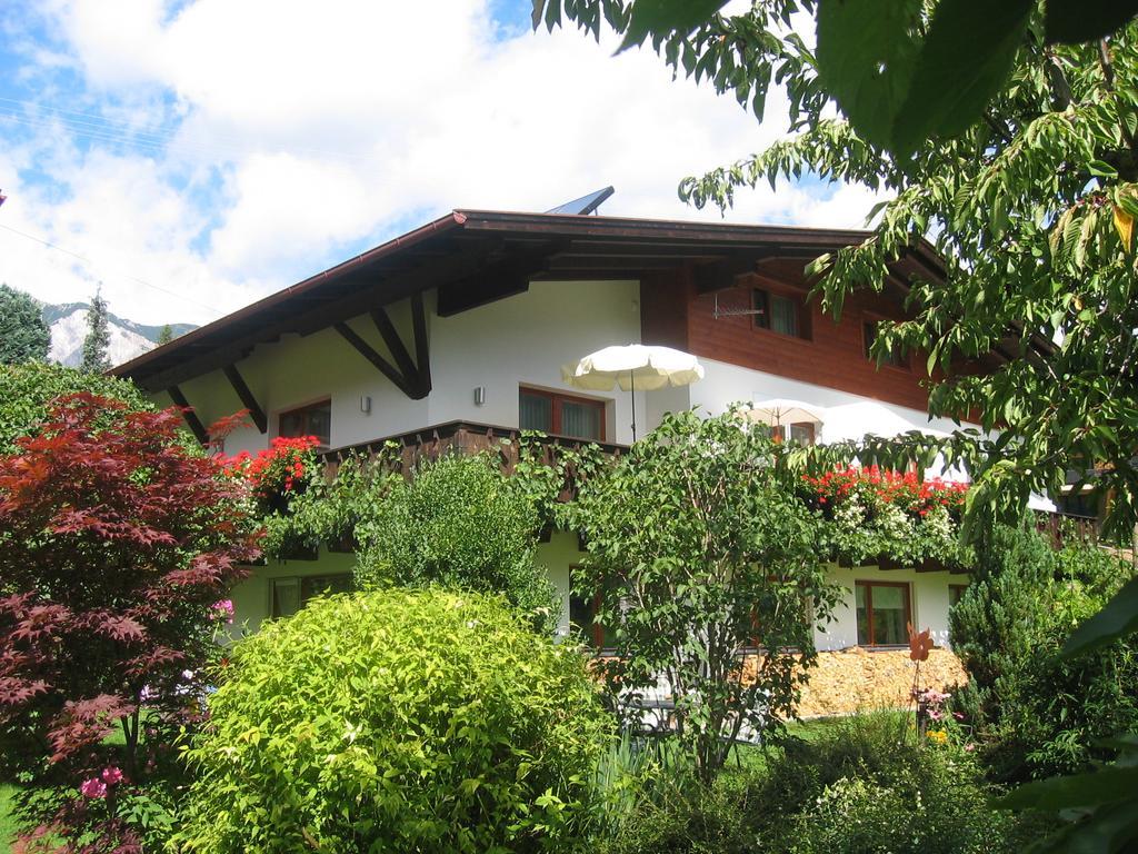 Pensión Haus Alpenglühn 3*