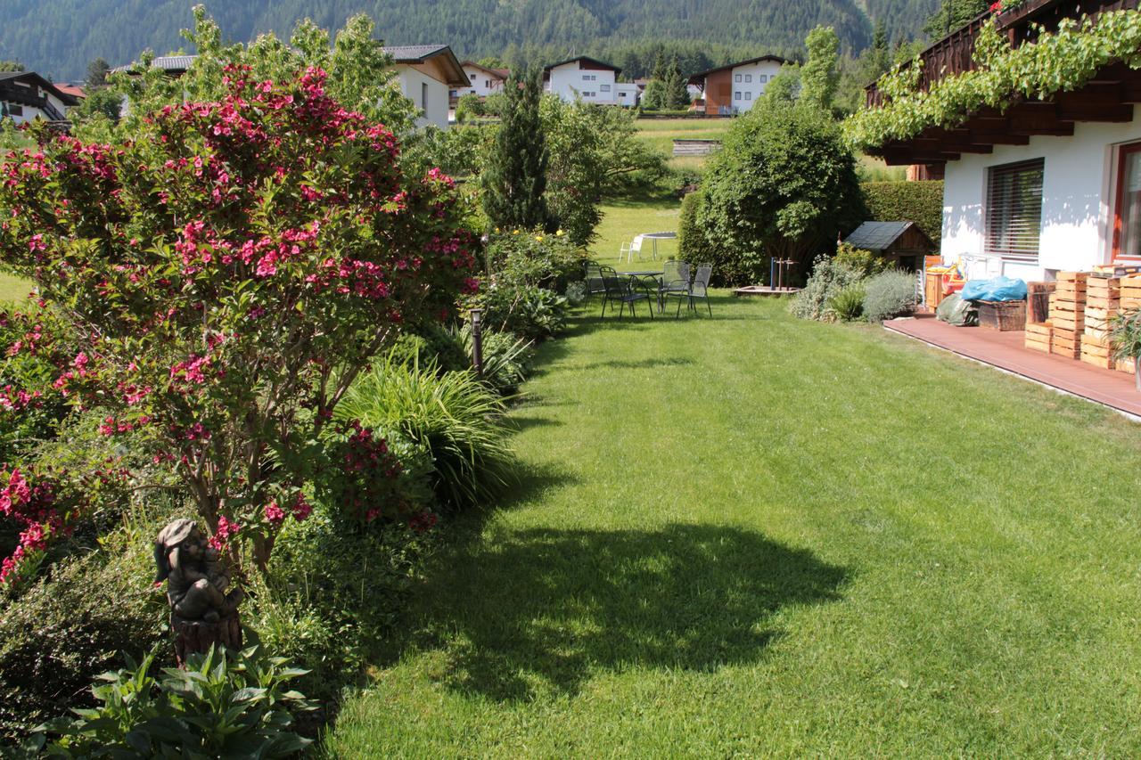 Haus Alpenglühn Pensión Sautens